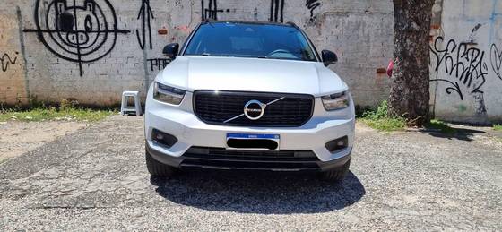 VOLVO XC40 1.5 T5 RECHARGE R-DESIGN GEARTRONIC